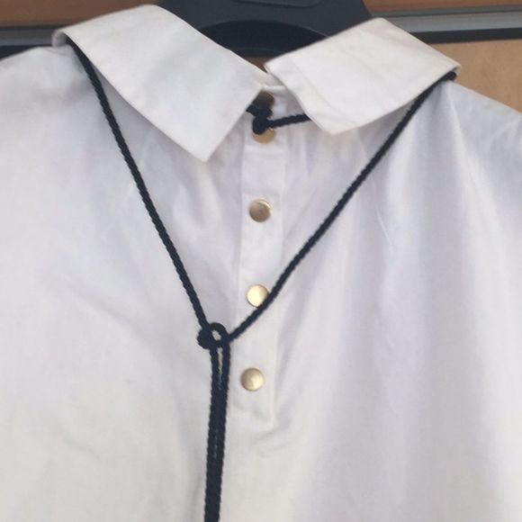 Philosophy Collared Sleeveless Cotton Blouse - Picture 3 of 11